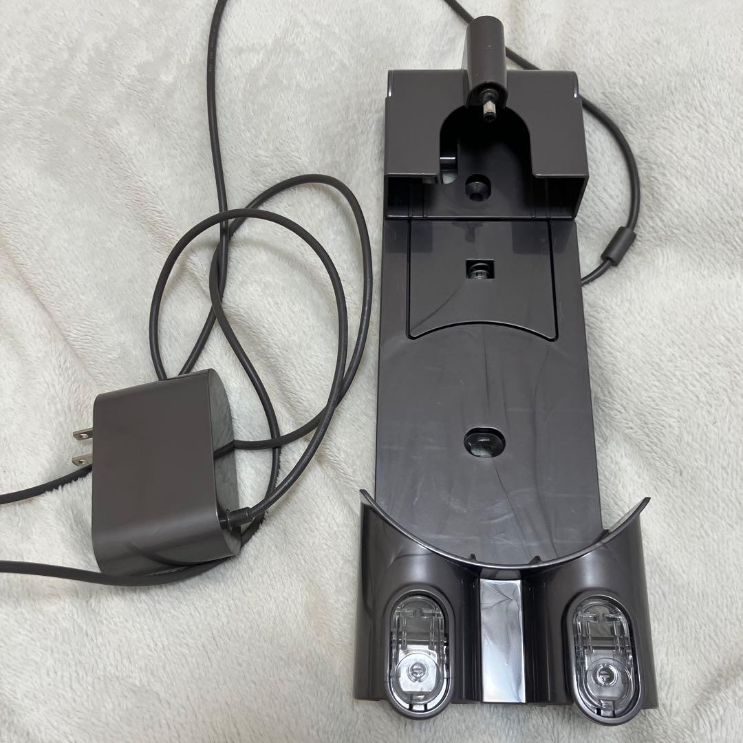 【送料込み】【ベッド2個】ダイソン　コードレス掃除機　SV11 V6
