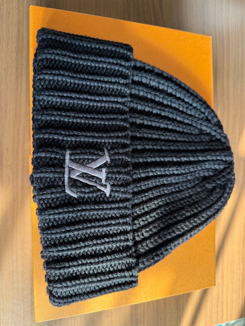 LOUIS VUITTON ブラック ニット帽