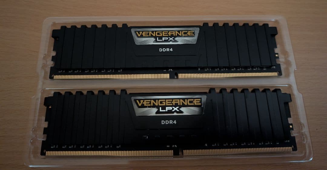 Corsair Vengeance LPX DDR4 メモリー