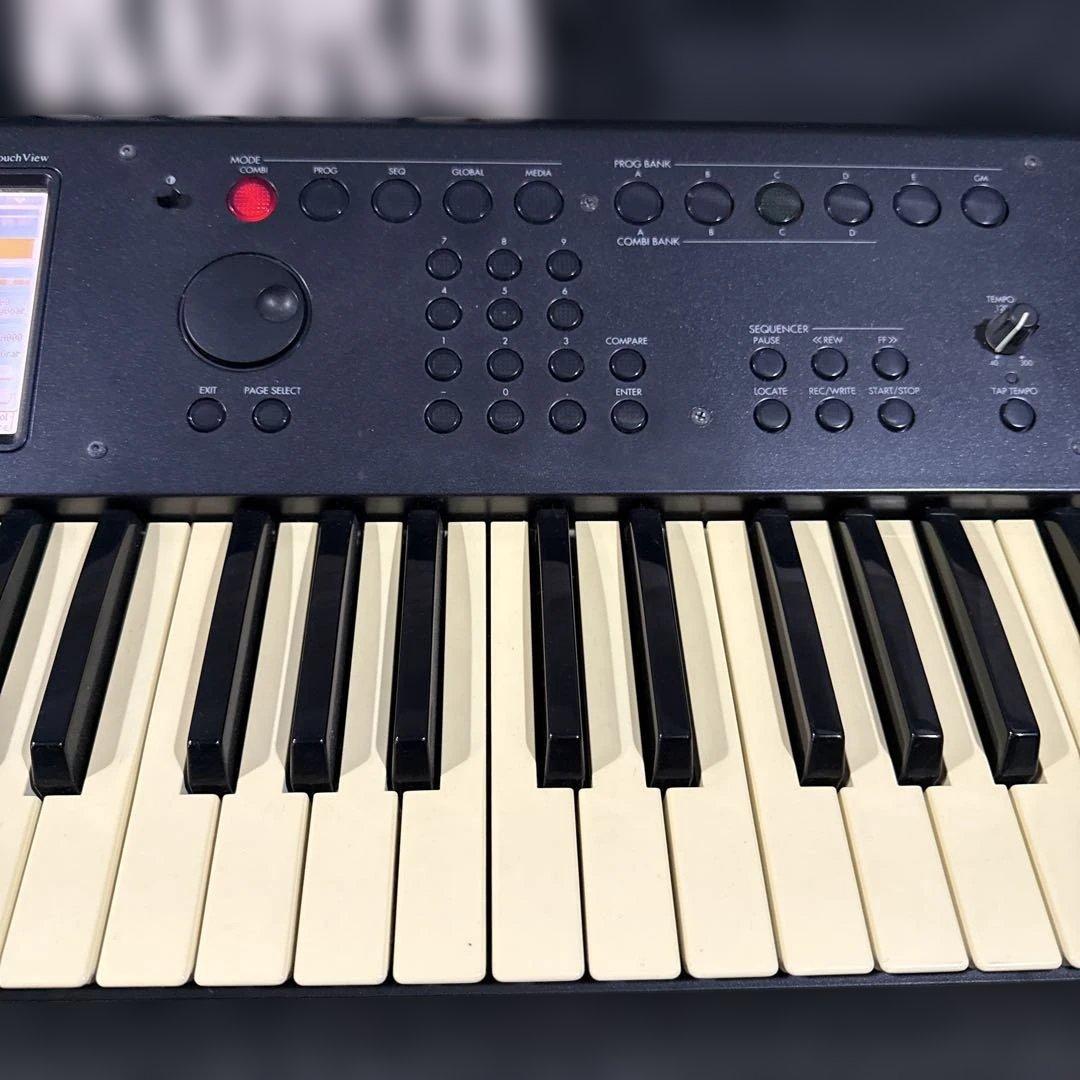 KORG M50-61 シンセサイザー 61鍵 ソフトケース付