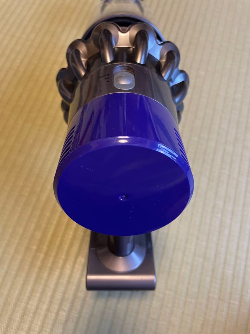 寛人　dyson 掃除機　ダイソン　sv12 美品動作品　フィルター新品