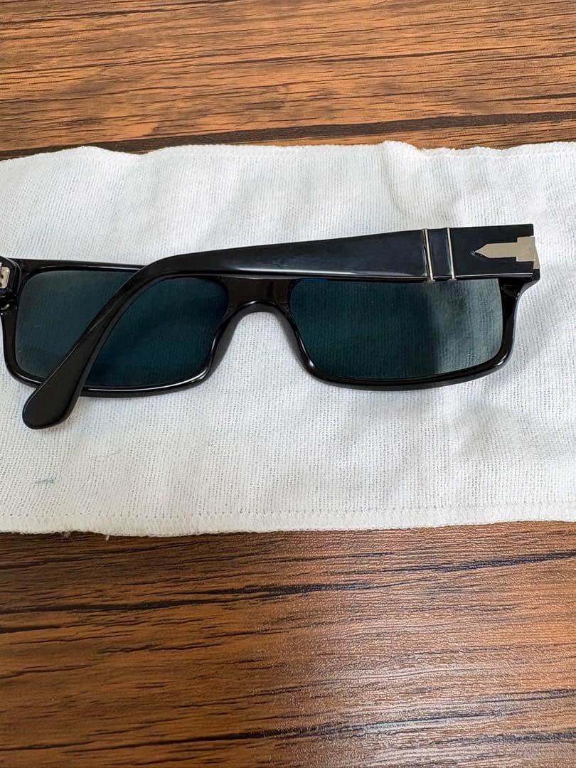 Persol 偏光レンズ ブラック サングラス