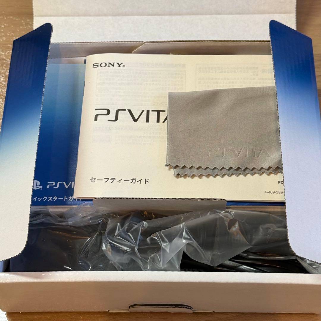 4-407 PSVITA PCH-2000 ライトブルー/ホワイト 箱付き