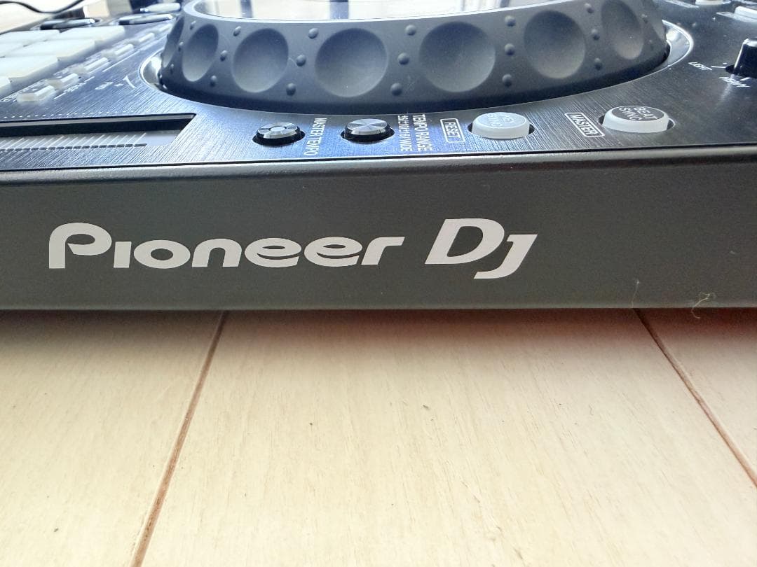 Pioneer DJ DDJ-800 コントローラー