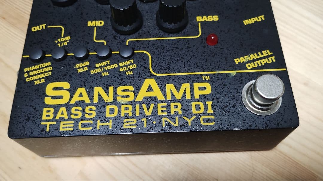 ベース TECH 21 NYC SansAmp Bass D DI v2