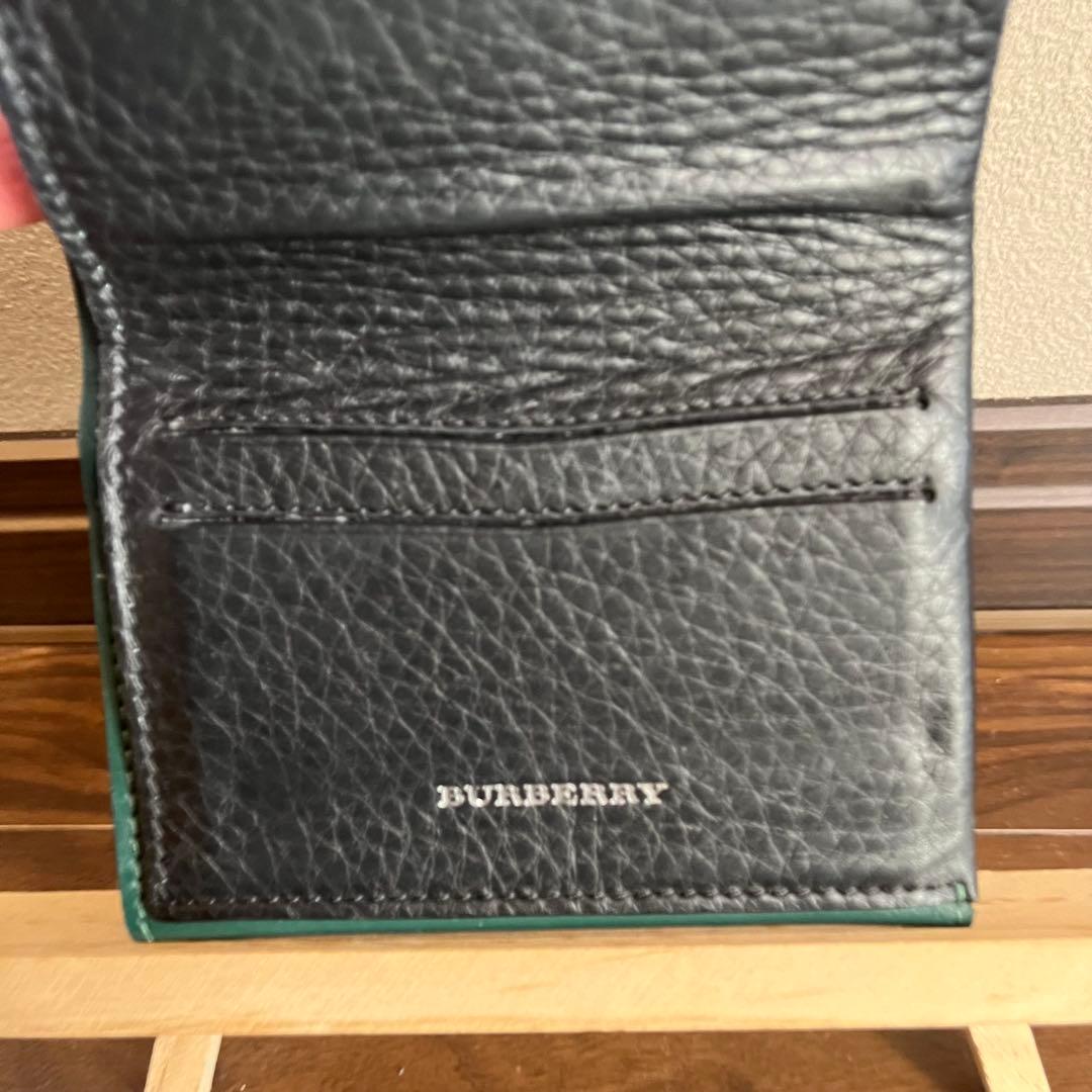 y　BURBERRY バーバリー　三つ折り財布　コンパクト　ブラック