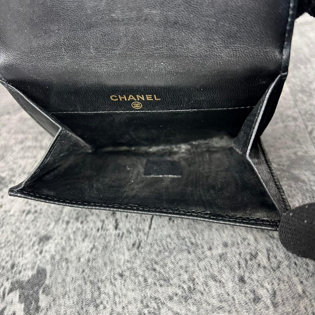 ​CHANEL キャビアスキン ココマーク 二つ折り財布 ブラック