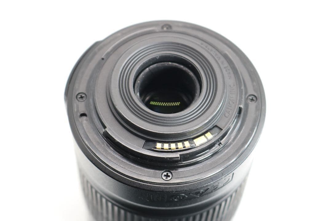 超美品 【Canon EF-S 55-250mm F4-5.6 IS Ⅱ】