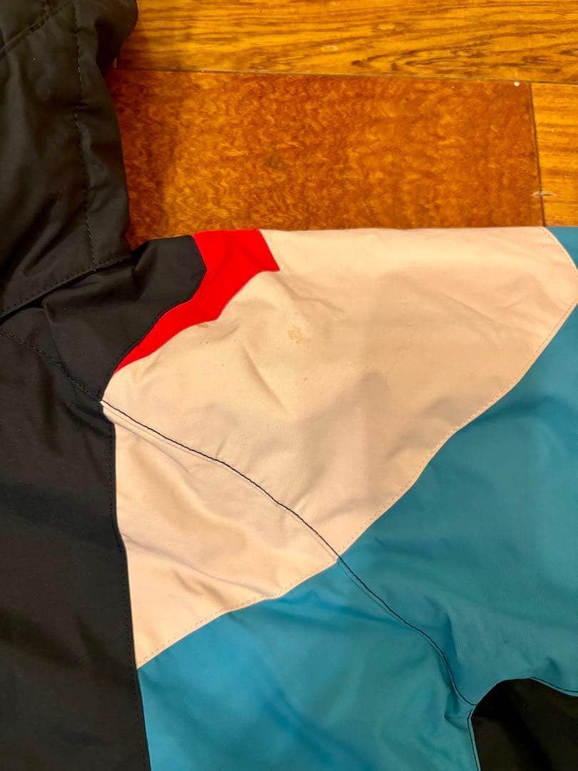 値下げしました★DESCENTE ★スキーウェア上下 150cm