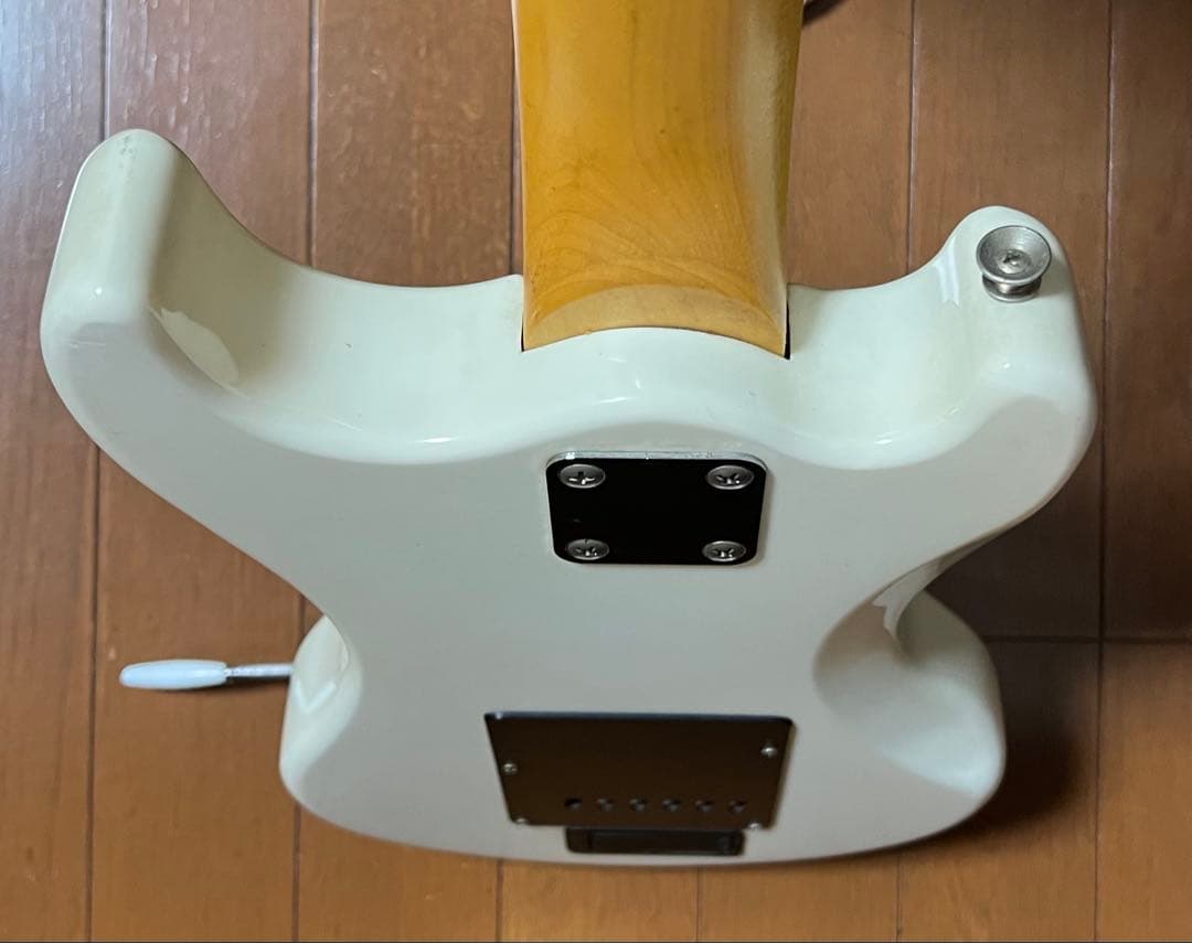 ￼最終マリンライダーaux入力端子付アンプ内蔵ギター￼Tアーム付Mスケール整備済