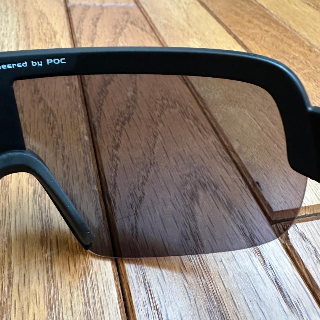 POC AIM サングラス Uranium Black/Violet Gold