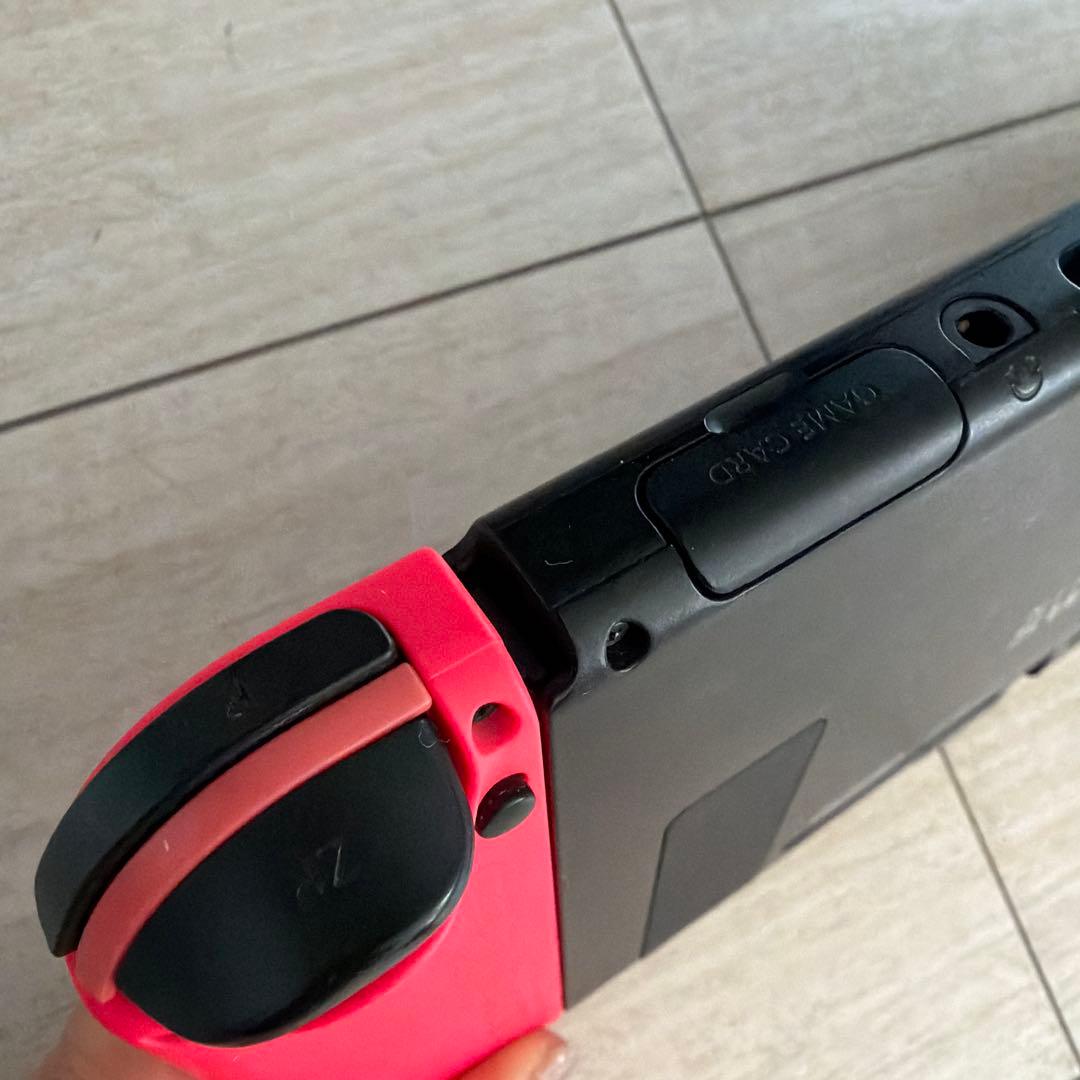 Switch 本体　液晶不具合あり