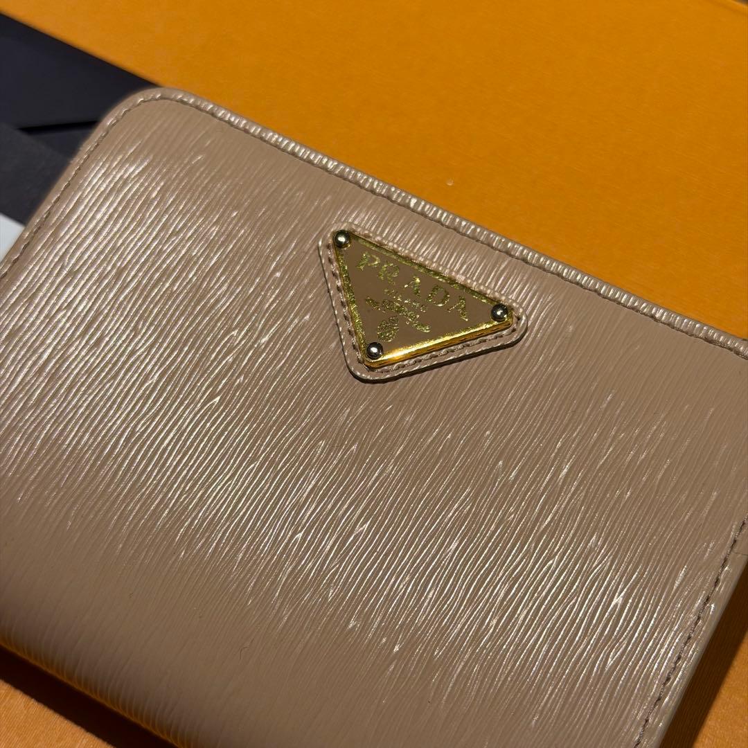 【正規品】PRADA プラダ 2つ折り 財布 ウォレット ピンクベージュ レザー