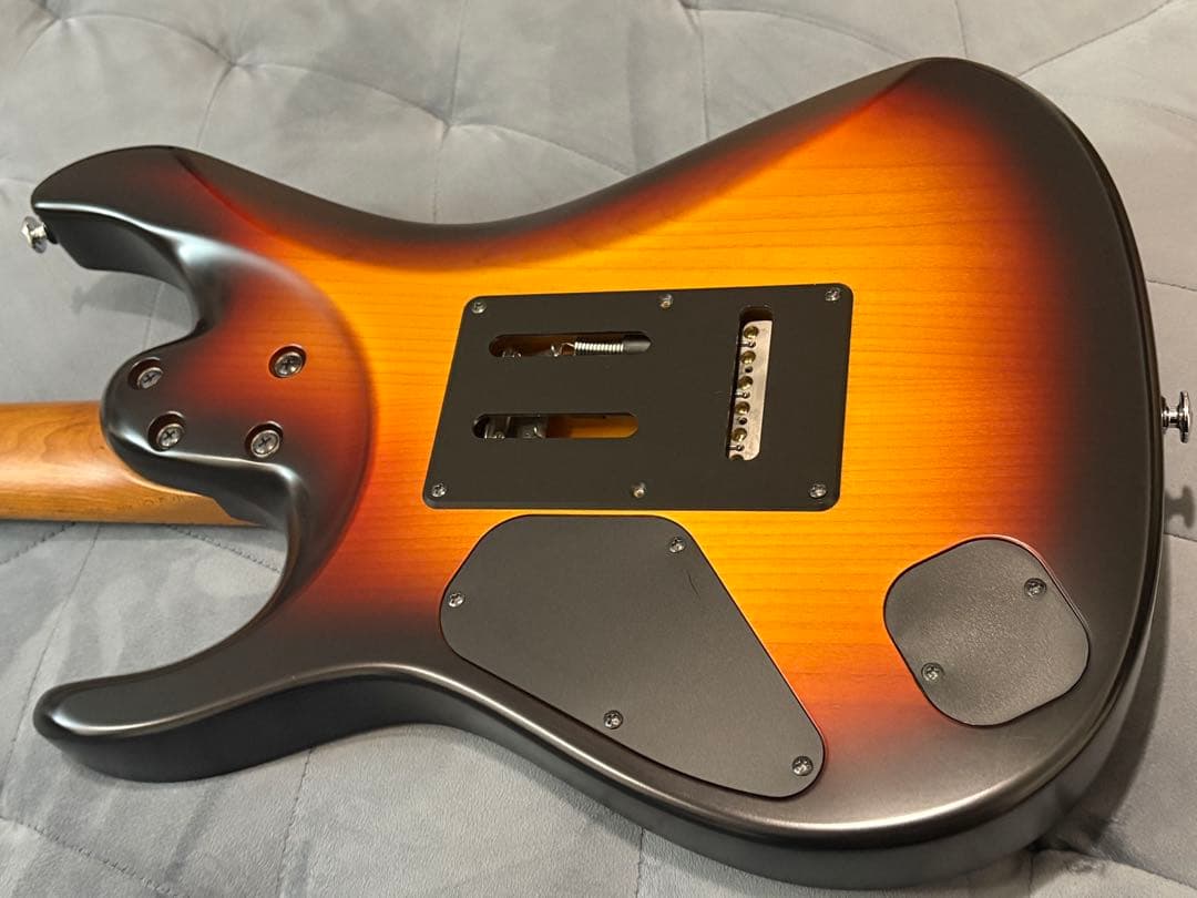 Ibanez AZ2402 MOD DiMarzio×Suhr搭載 即戦力