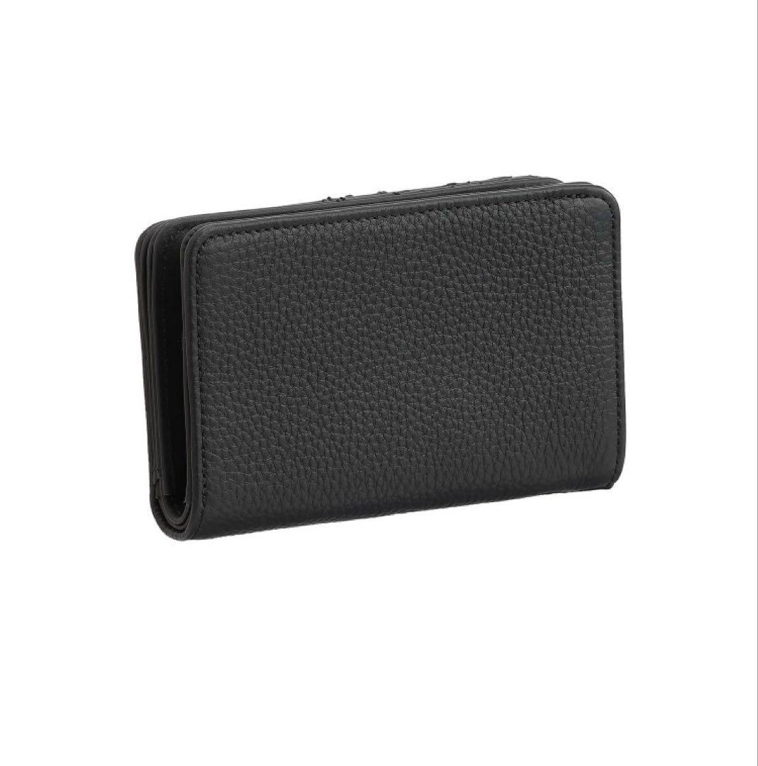 新作　出品　マリークワント二つ折り財布
