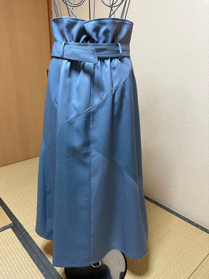 UNITED TOKYO トレンチライクスカート ベルト付き　ブルー　サイズ3