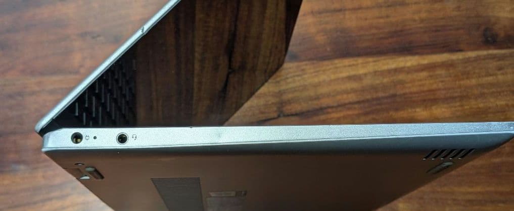 【ジャンク】動作品 Lenovo YOGA 720-12IKB タッチパネルNG