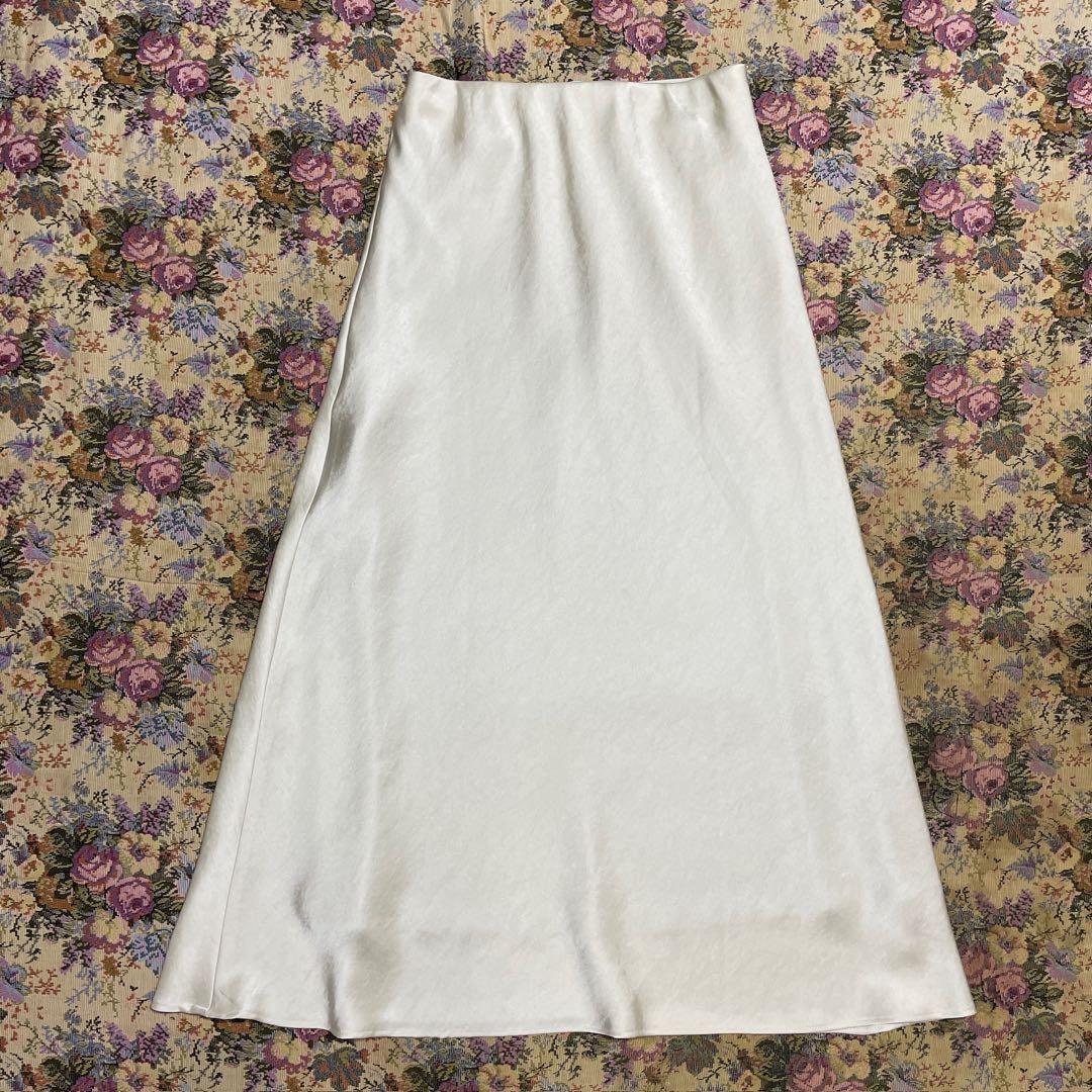 ほぼ新品＊BEAUTY&YOUTH UNITED ARROWSフレアスカート白h