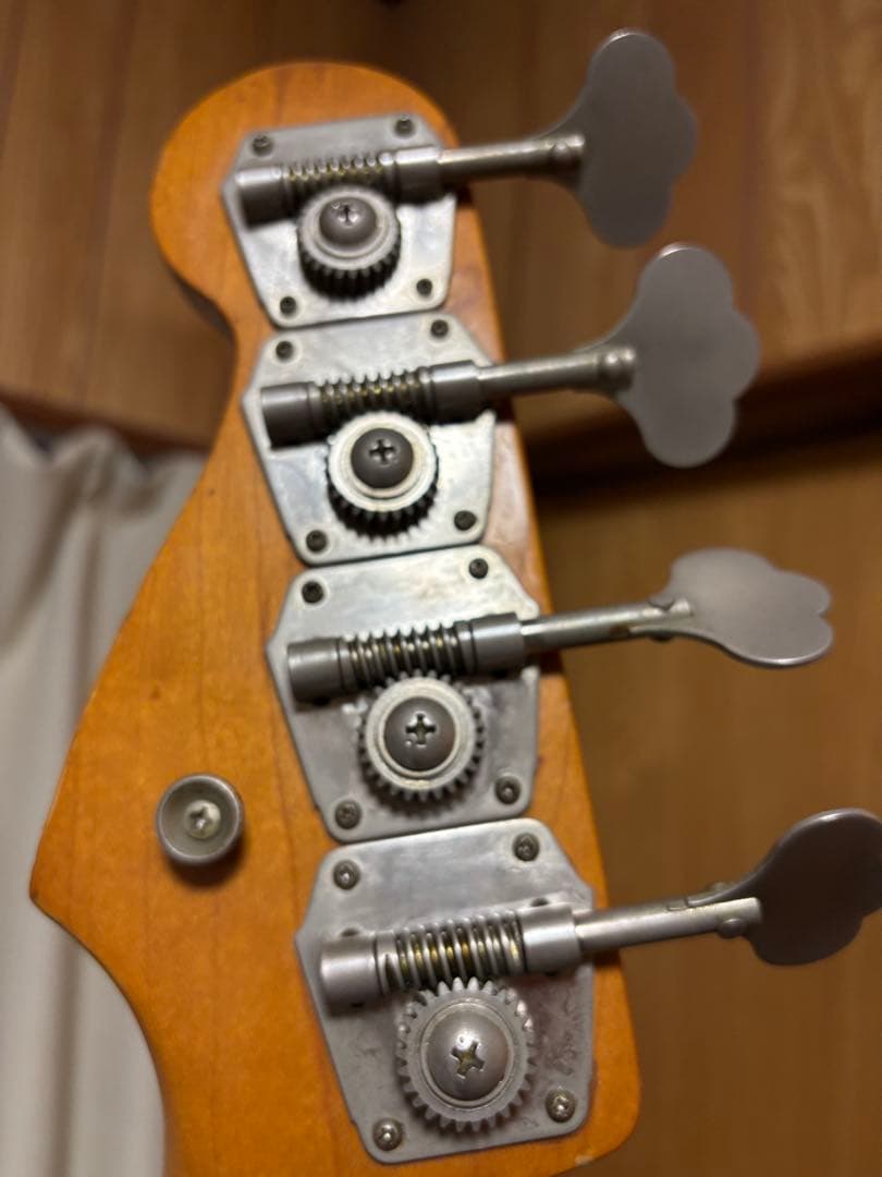 1990年FenderUSA American Vintage bass 62