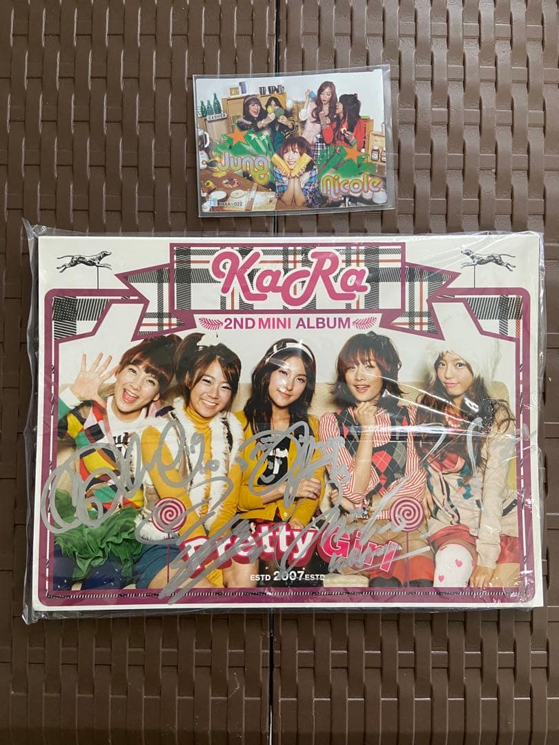 KARA 直筆サイン入り2nd Mini Album Pretty Girl