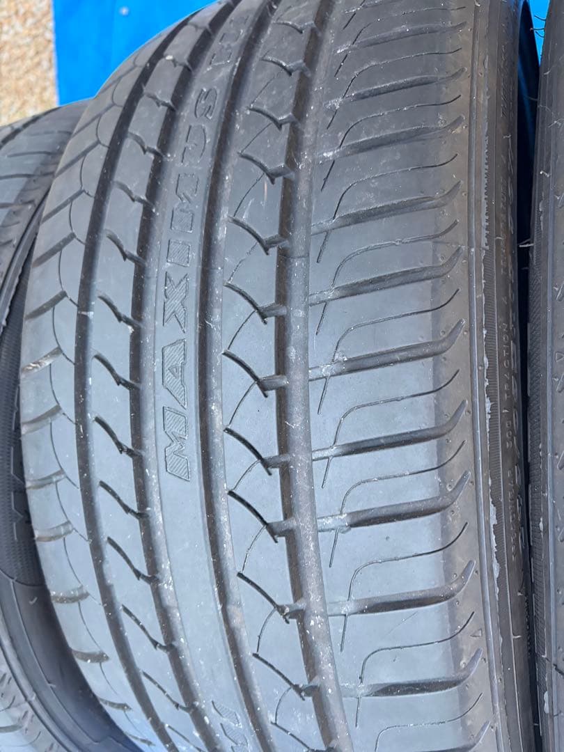 MAXTREK MAXIMUS M1 245/35R19 2本