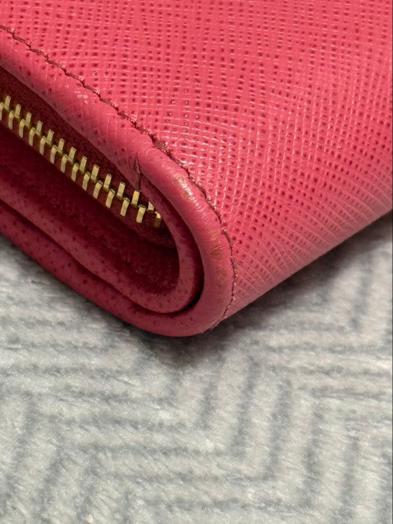 愛*子様 PRADA MILANO 二つ折り財布 ピンク