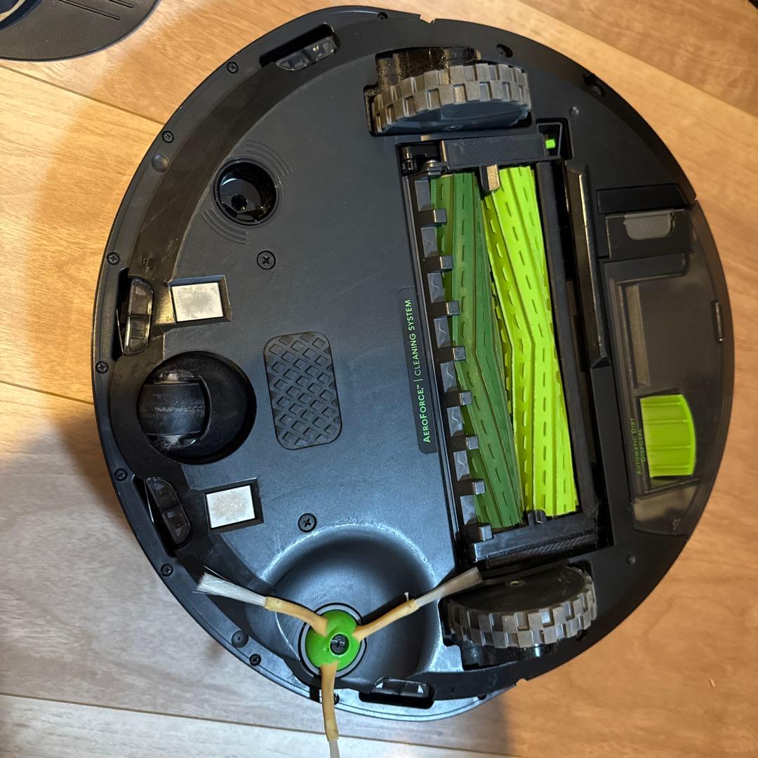 iRobot Roomba i3 本体