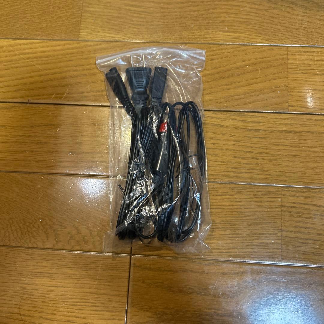 新品 VERSOS 25L冷温庫 WH VS-404夏 クール 冬 ホット切替可