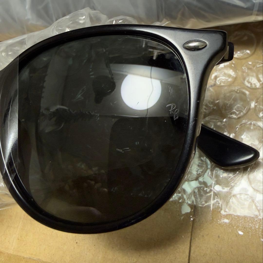 Ray-Ban ブラック サングラス RB 4259-F