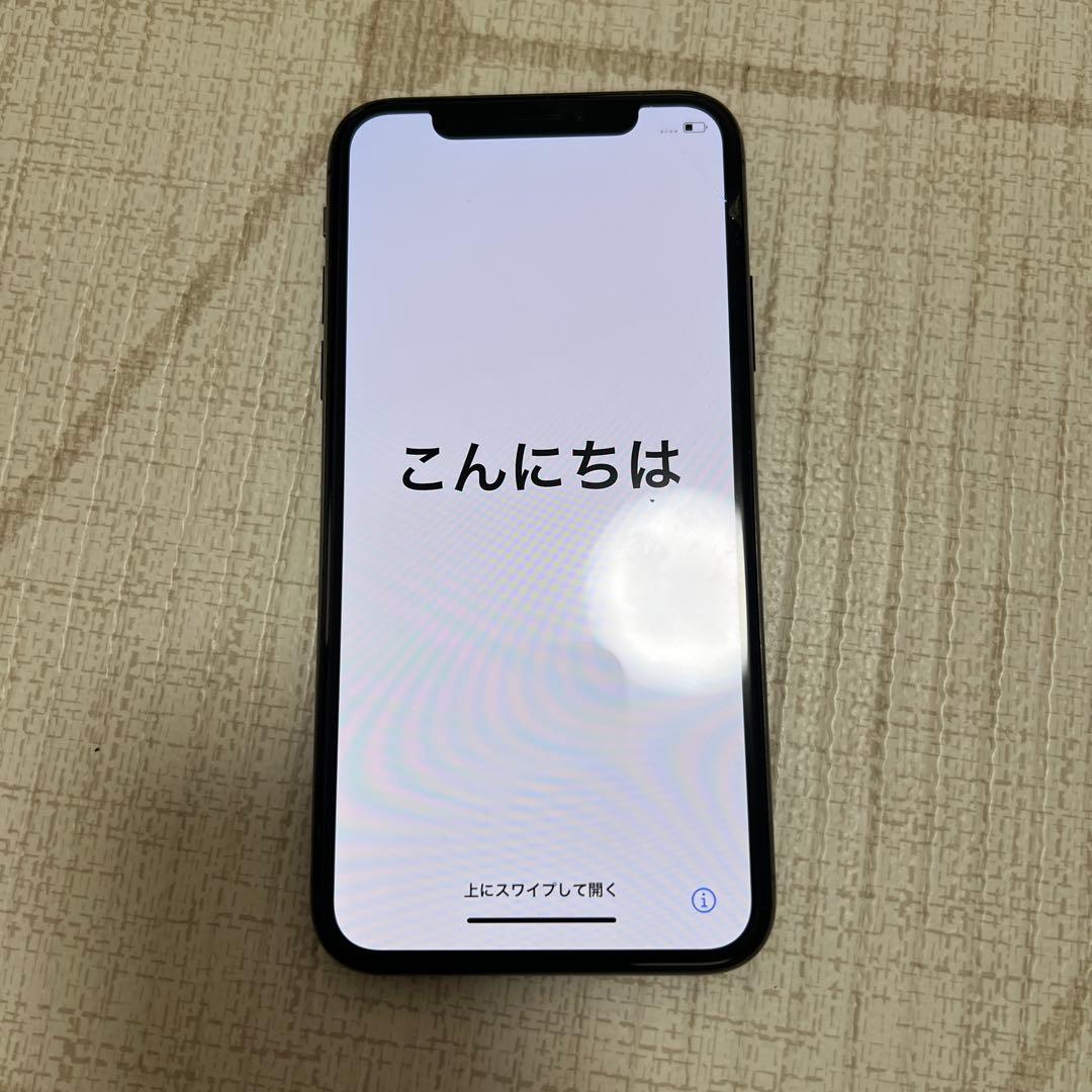 Apple iPhone X 64GBブラック 画面ひびあり