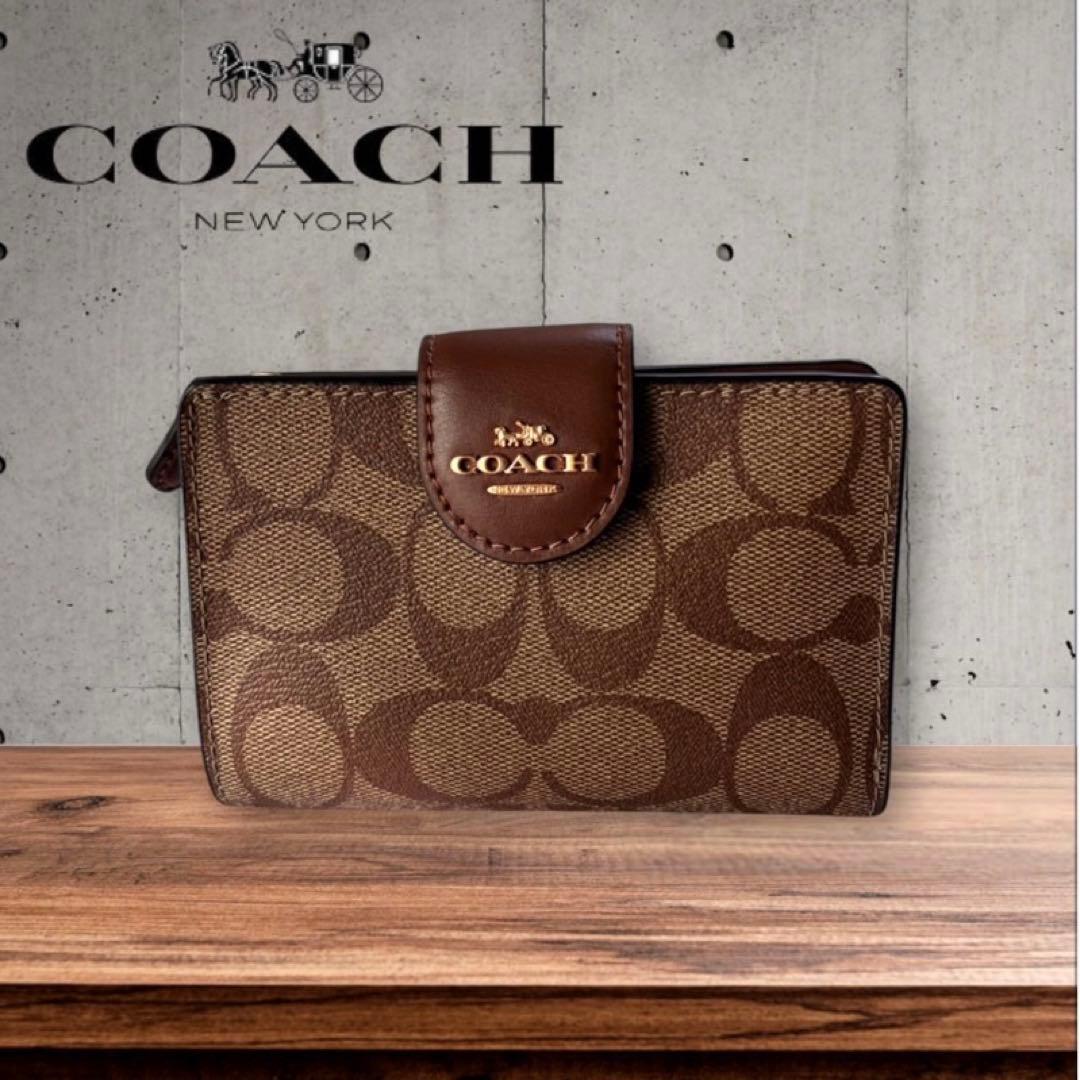 みー様 新品未使用✨COACHのシグネチャーキャンバスミディアムコーナージップ
