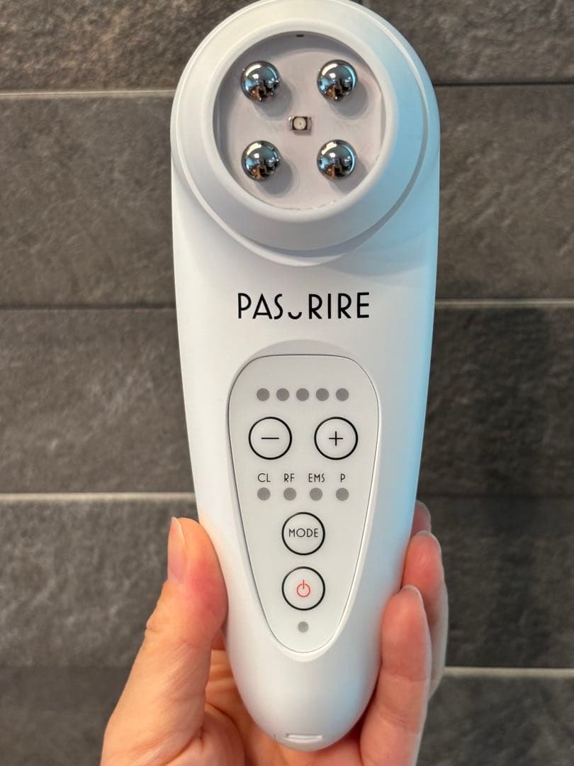 パスリル　美顔器　PASURIRE