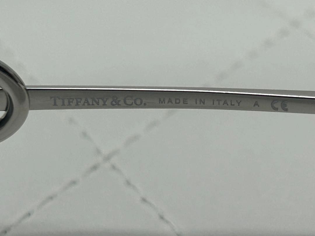 【ほぼ未使用美品】Tiffany&Co. ティファニー サングラス TF3065