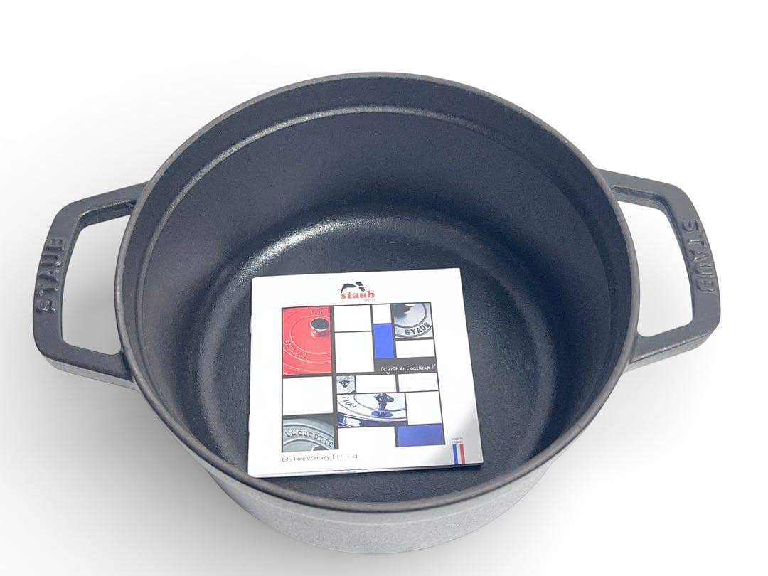 Staub ストウブ　ピコ・ココットラウンド 22cm ブラック 2.5L