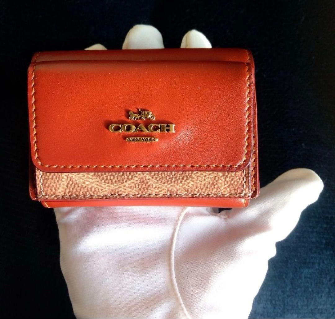未使用品　COACH 　コーチ　折財布