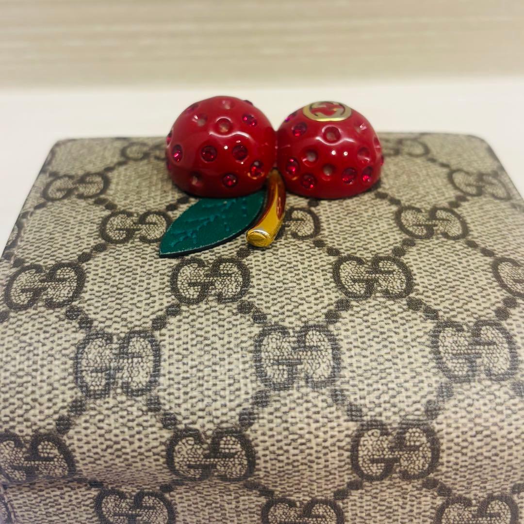 GUCCI 二つ折財布 チェリー GGスプリーム さくらんぼ