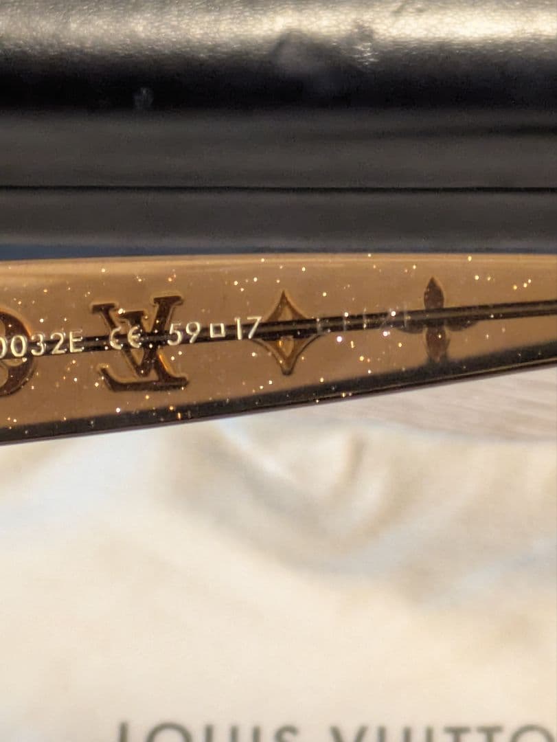 Louis Vuitton ラウンド型サングラス　z0032e
