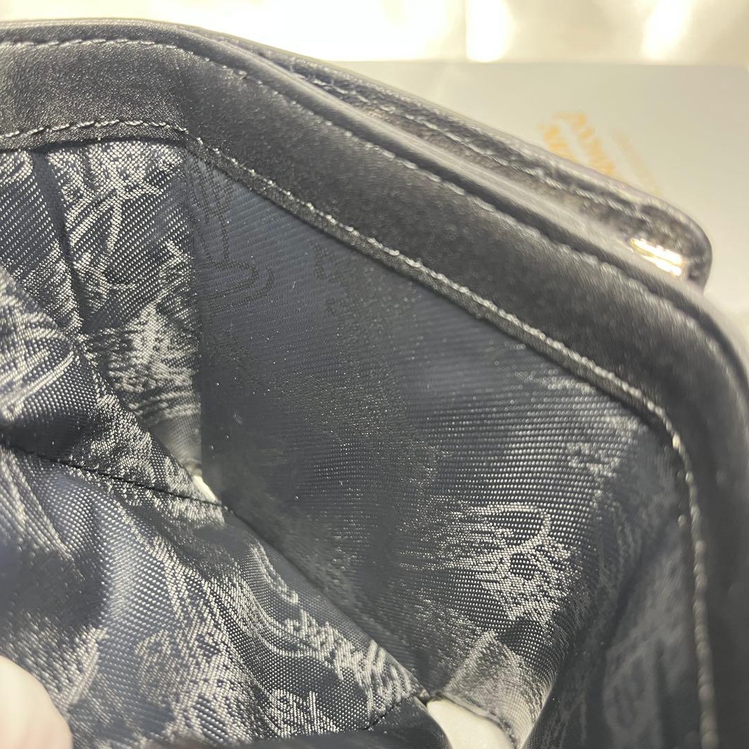 新品 Vivienne Westwood ブラック ヴィヴィアン柄 三つ折り財布
