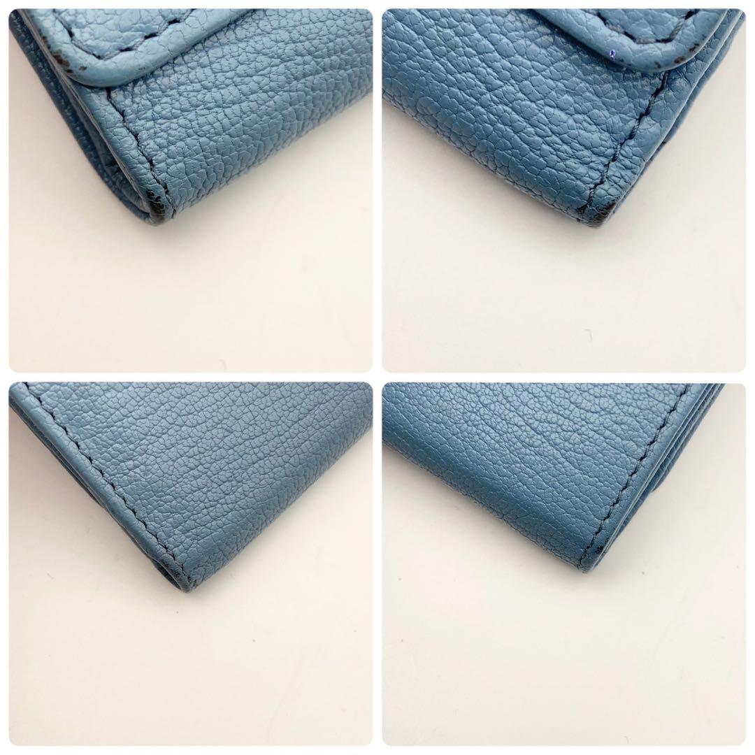極美品/現行品● ミュウミュウ 折り財布 三つ折り ロゴ 金具 ブルー レザー