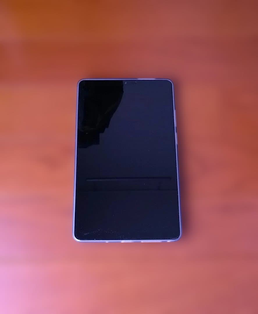 美品 Lenovo Tab One Tab LTE 4GB/128GB 8.7