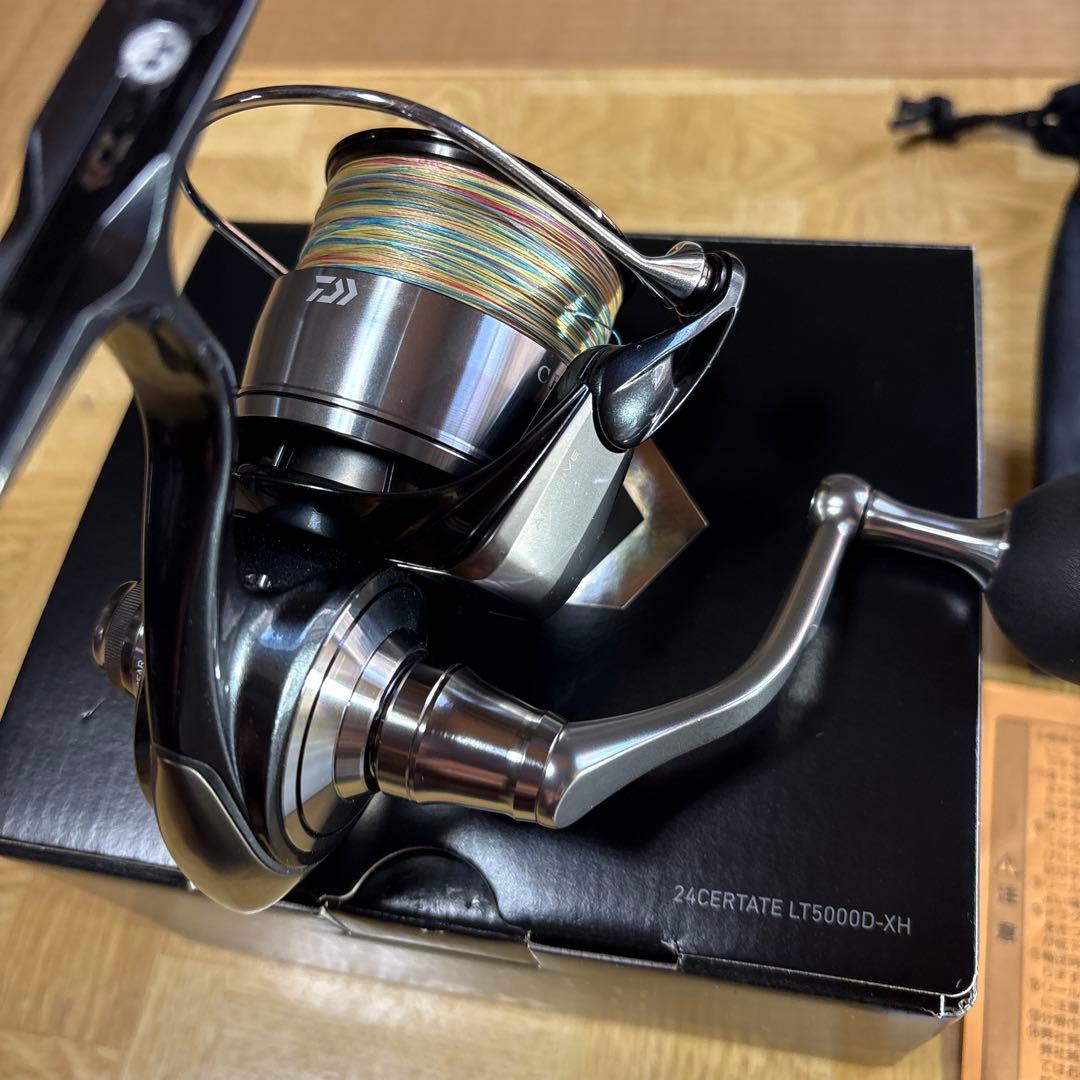 24 CERTATE LT5000D-XH スピニングリール