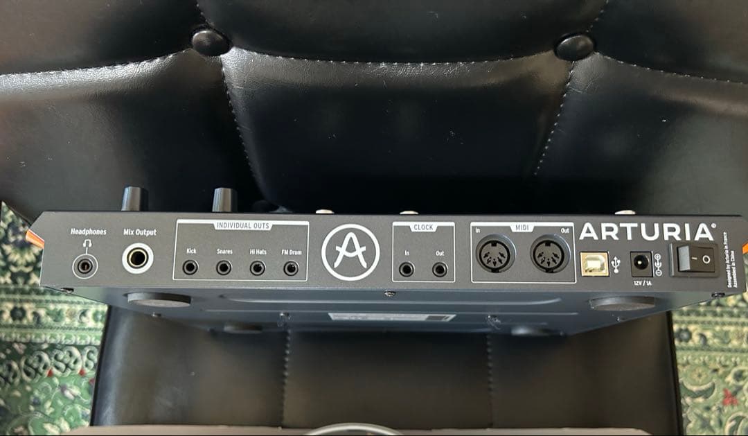 ARTURIA　DrumBrute Impact　電源アダプター付き
