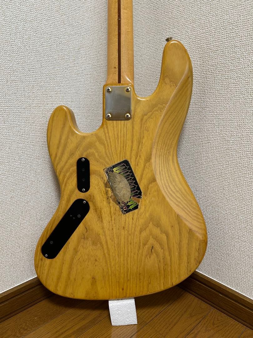 エレキベース JBタイプ（アクティブ）