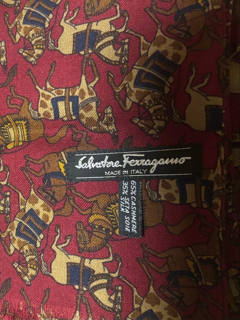 フェラガモ Ferragamo ストール　マフラー