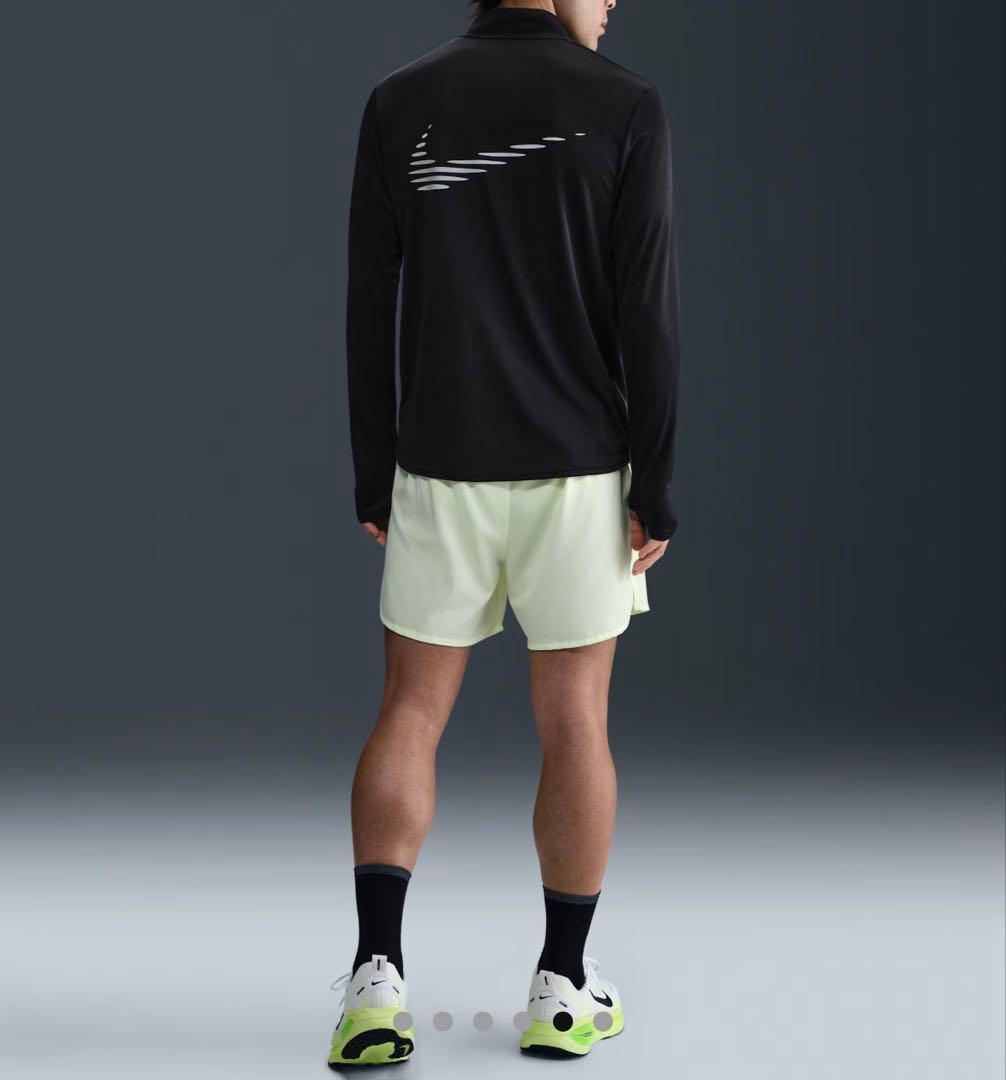 NIKEナイキ　ランニングウェア　長袖　ハーフジップアップシャツ　黒　XL 新品