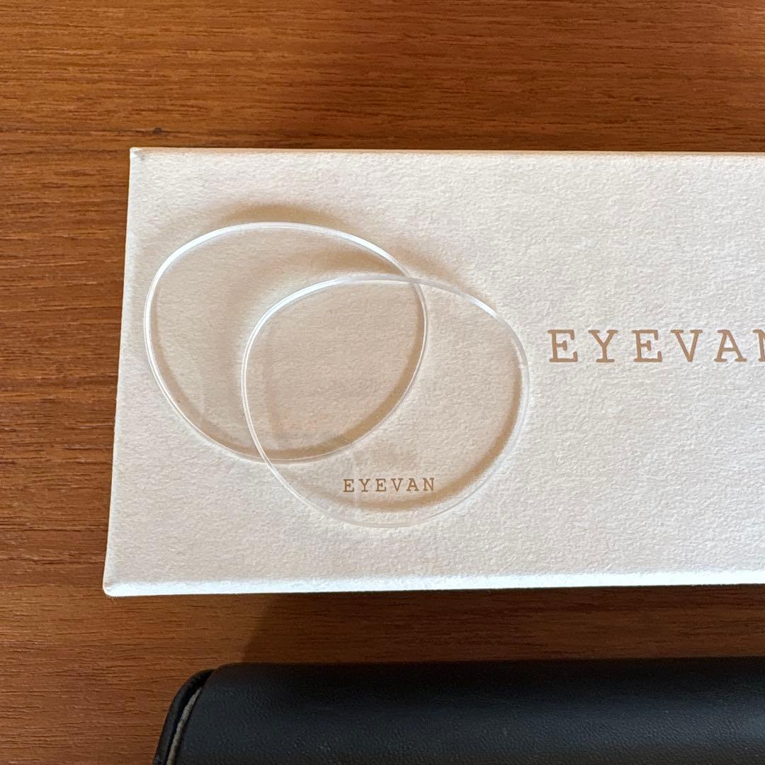 小物 EYEVAN model 6