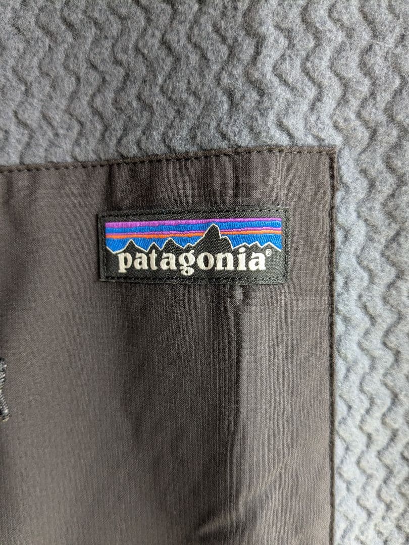 Patagonia メンズ　Ｒ1 エア　ベスト　Mサイズ　SMDB