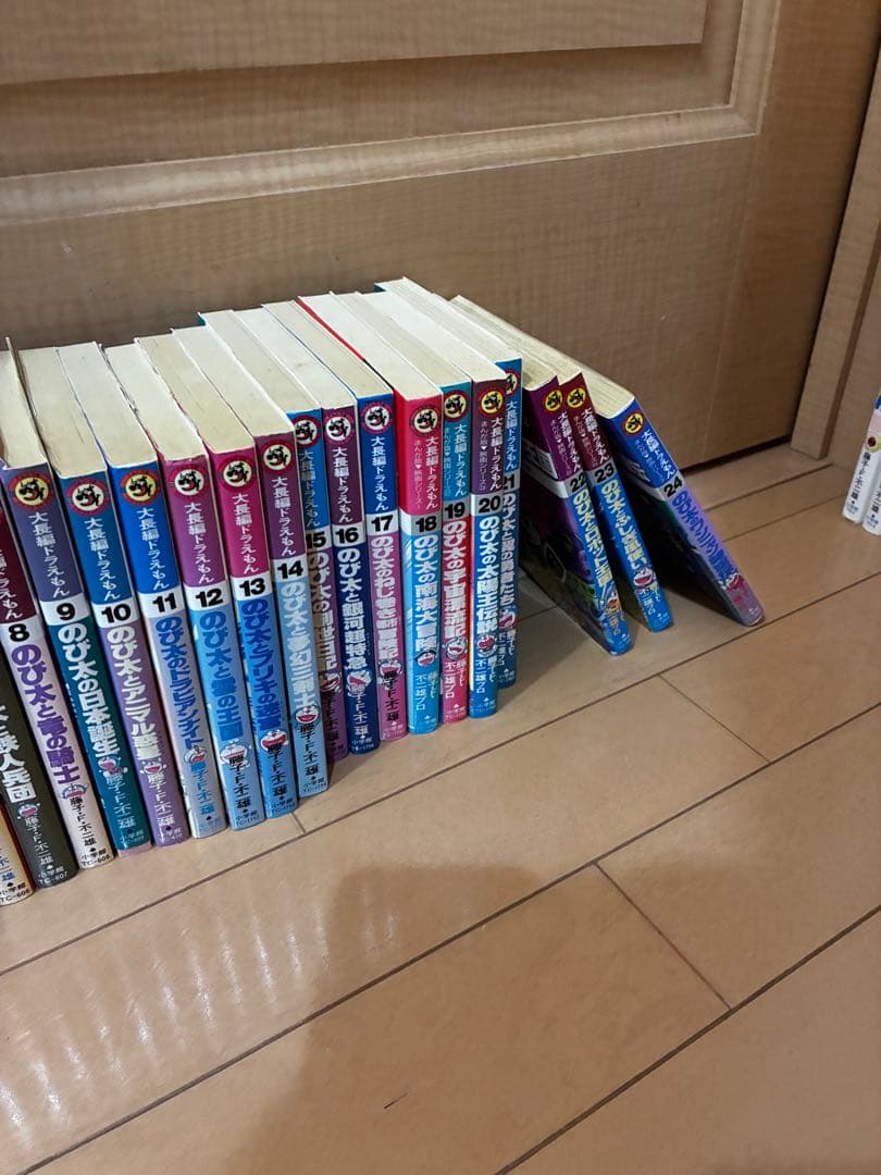ドラえもん全巻他関係本含めての出品です