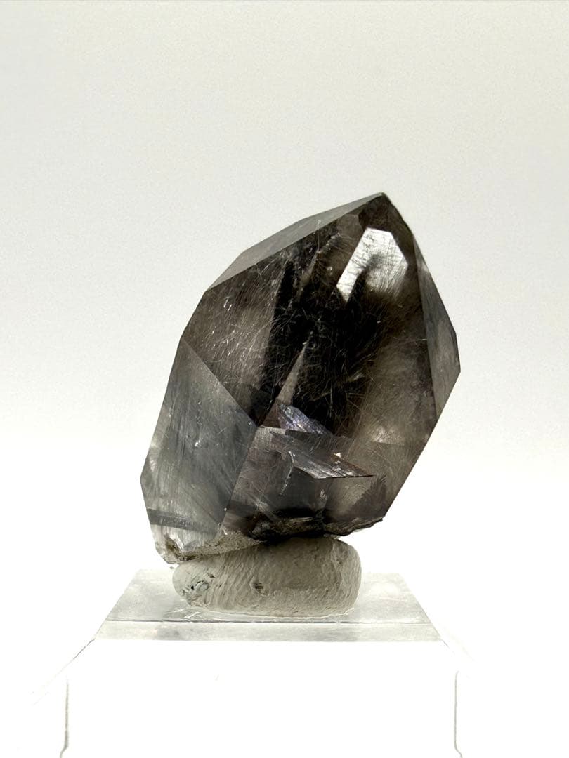 ブルッカイト　両剣　クォーツ　原石　鉱物　標本　天然石　水晶