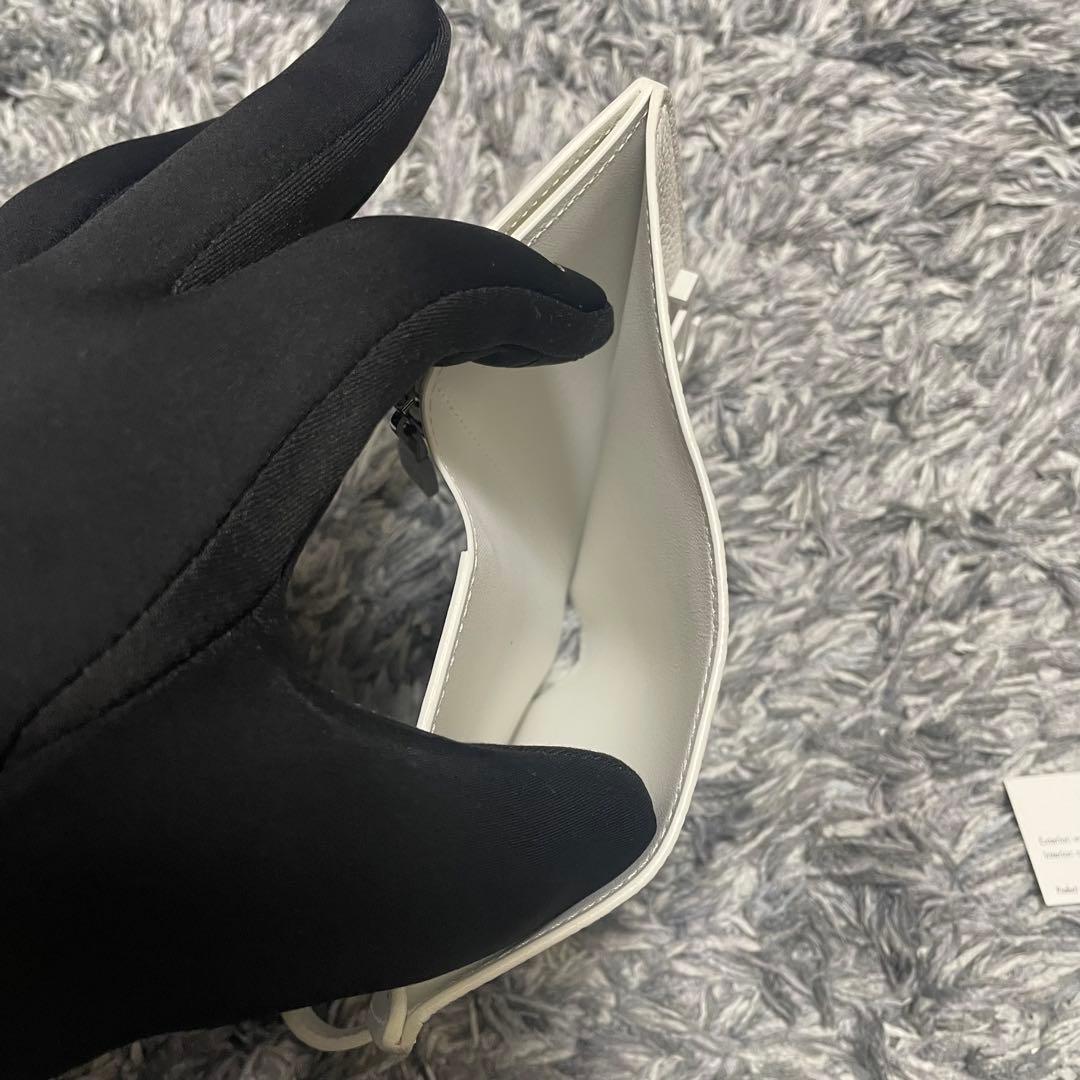 LOUIS VUITTON ヴェルティカル　ウォレットコンパクト